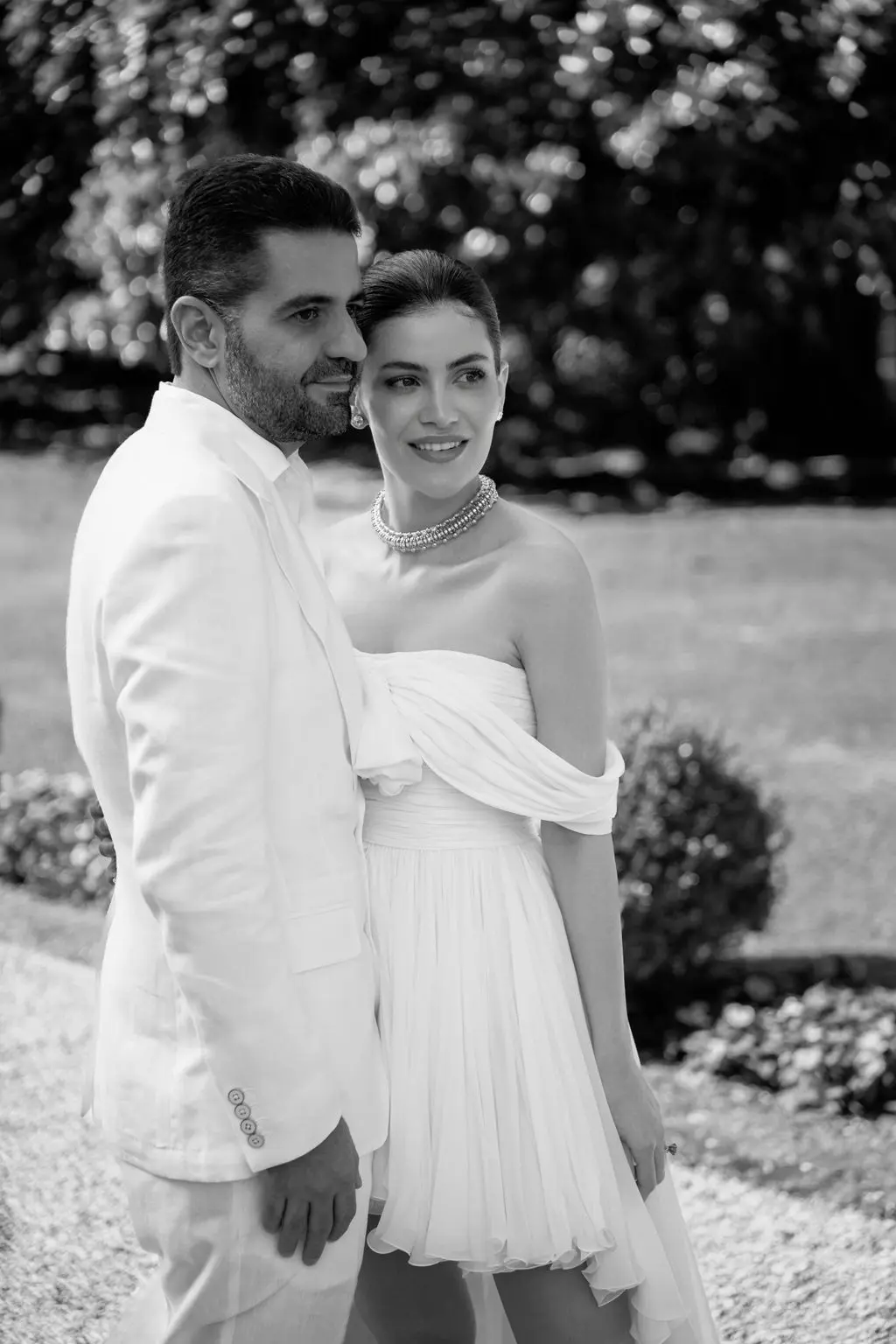Bruna and Manoel, Villa Erba white party photograph 7