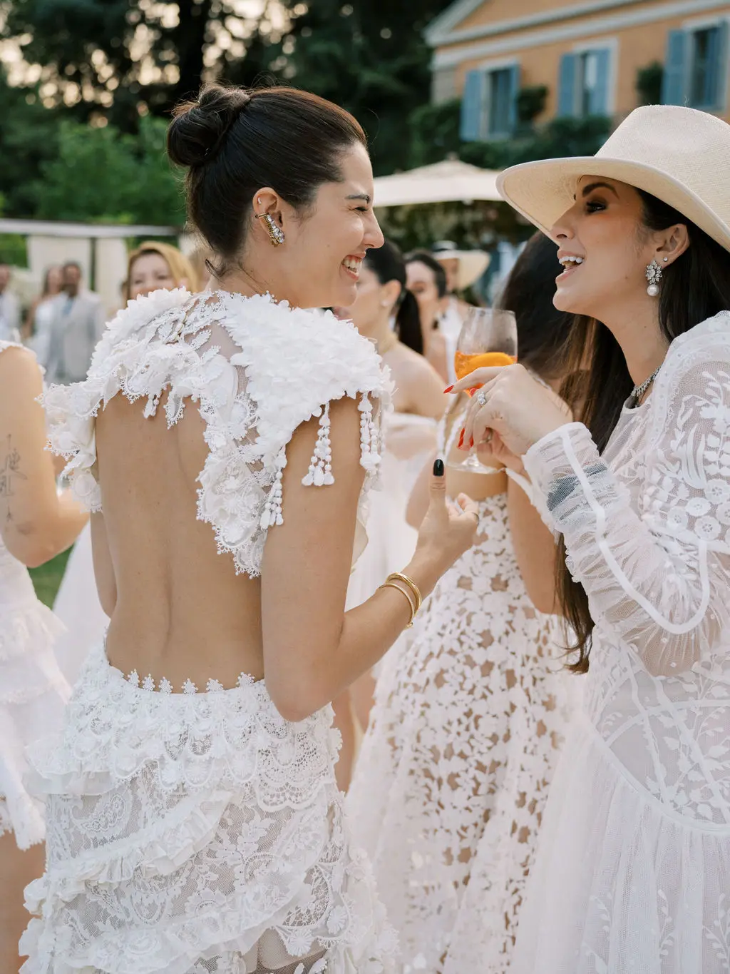Bruna and Manoel, Villa Erba white party photograph 35