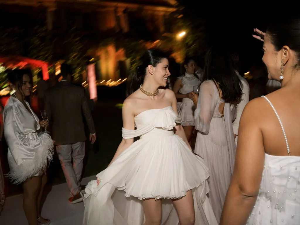 Bruna and Manoel, Villa Erba white party photograph 38