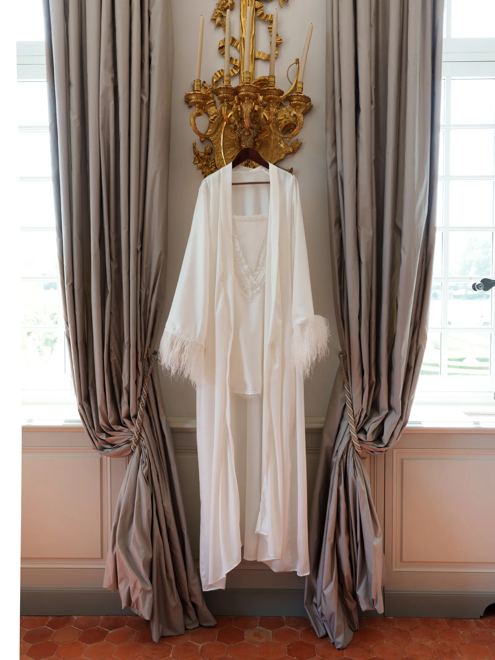 Kenne and Ugo, château wedding photograph 2