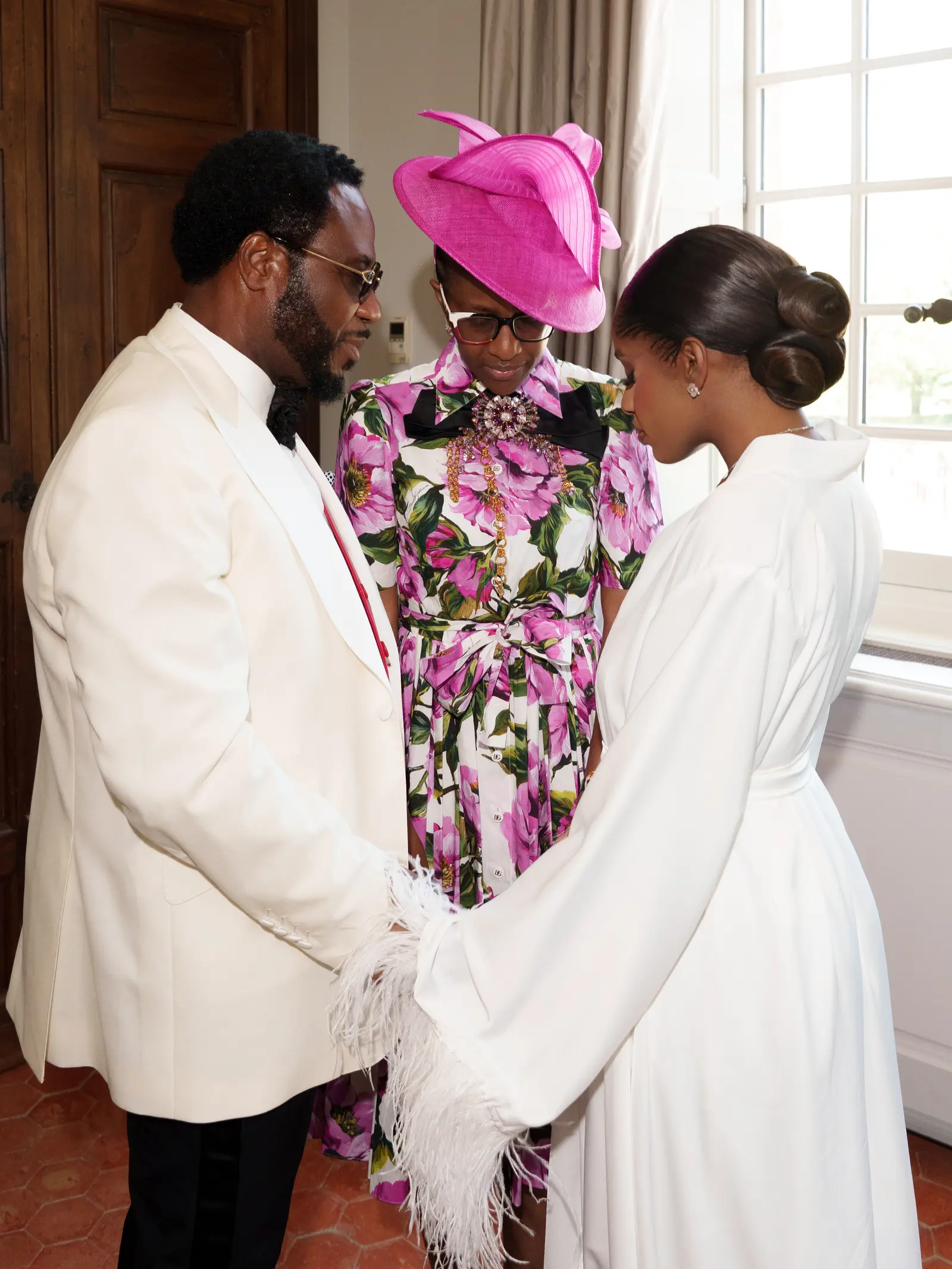 Kenne and Ugo, château wedding photograph 17