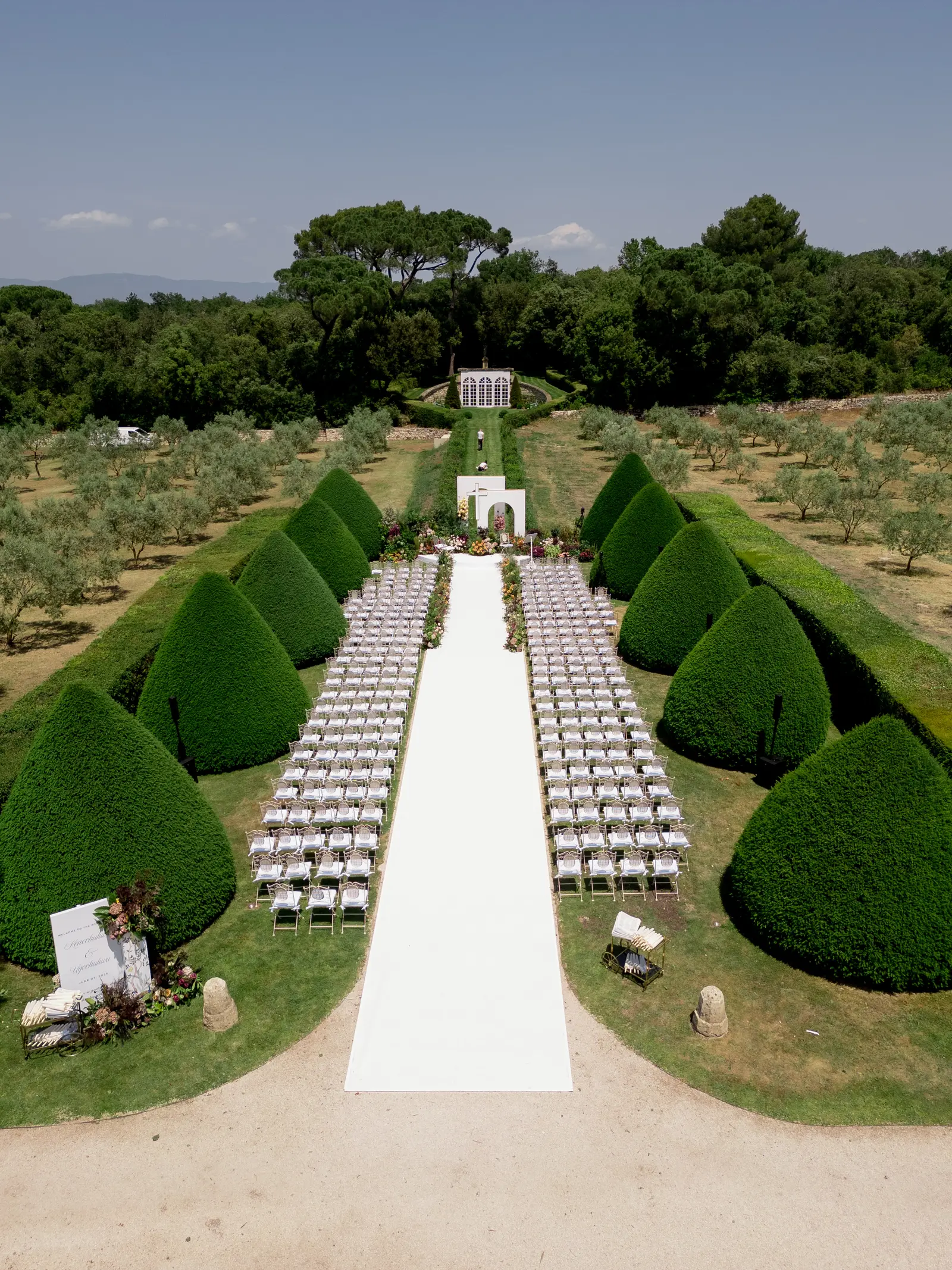 Kenne and Ugo, château wedding photograph 33